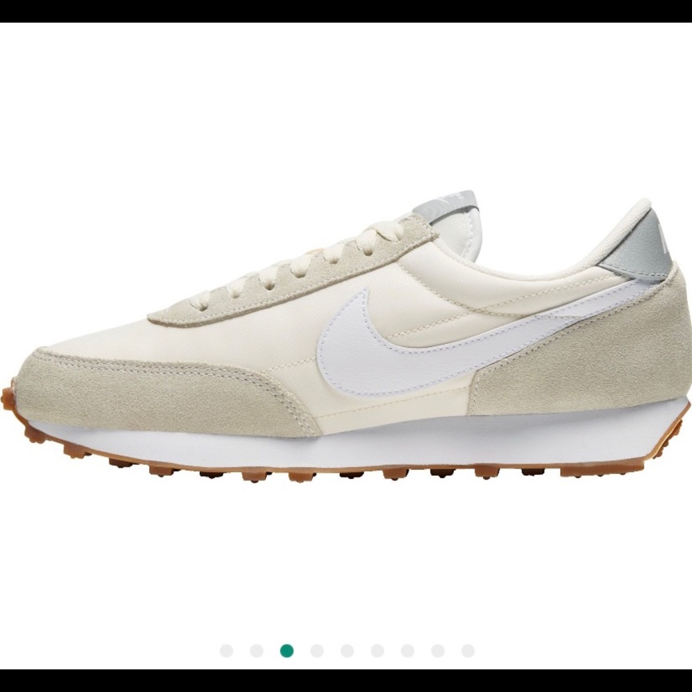 Womens Nike DBreak shoe  brand new size 7